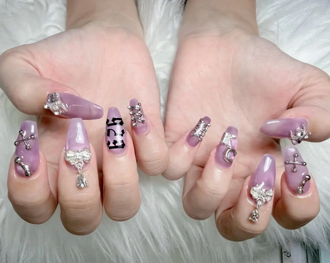 ネイル フレンチネイル 韓国ネイル マグネットネイル ニュアンスネイル オフィスネイル ハンドネイル ハンドケア Hara Nail 【持ち込みOK】のネイルデザイン