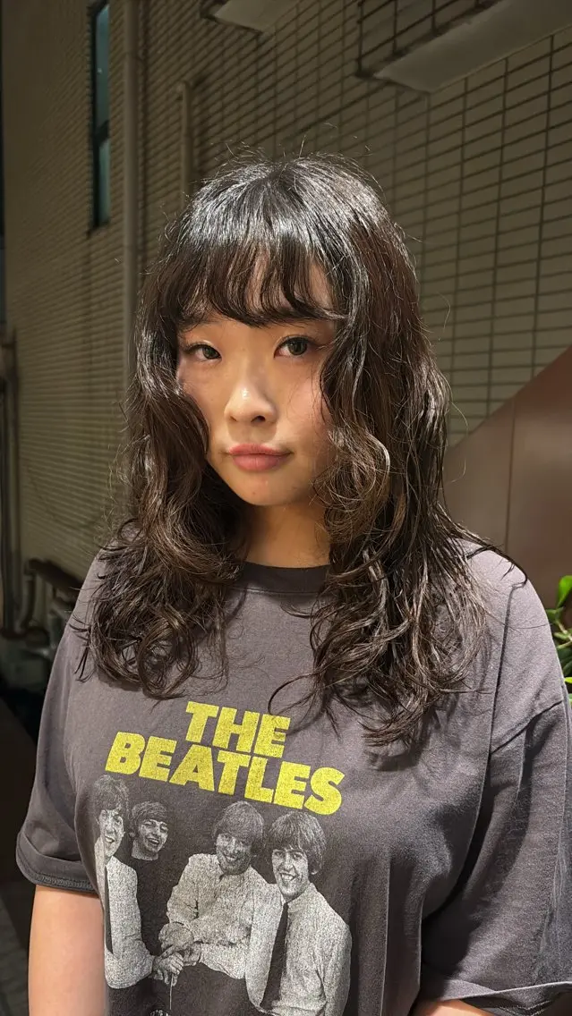 セミロング パーマ セミロングパーマ レイヤーカット ローレイヤー パーマ トリートメント anji /パーマ・ハイトーンのヘアスタイル