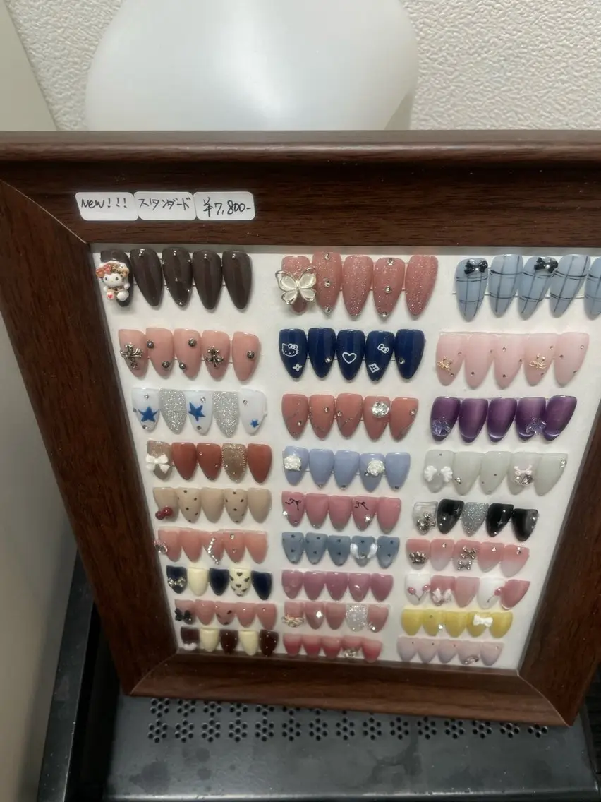 ネイル オーロラネイル 長さ出し フレンチネイル ジェルネイル ガラスフレンチ Rela・S NAILのネイルデザイン