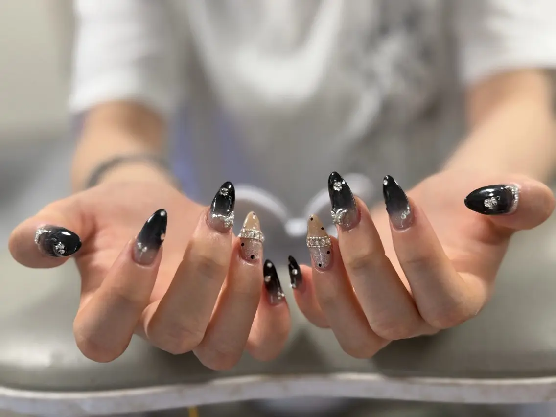 ネイル ハンドネイル Rinaky Amee Nailのネイルデザイン