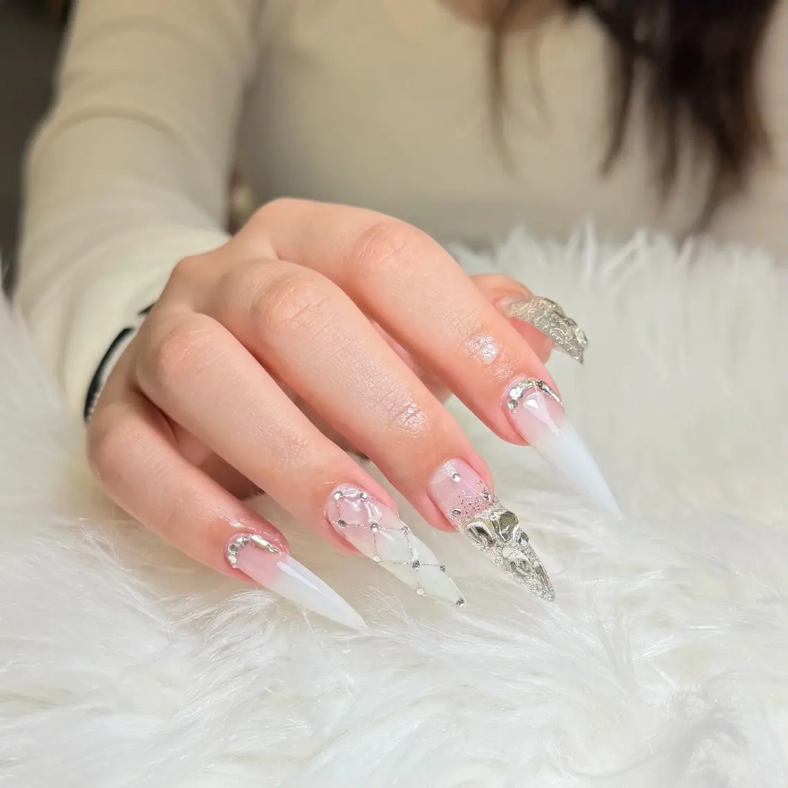 ネイル 韓国ネイル 持ち込み ニュアンスネイル ワンホンネイル ハンドネイル Mio Nailのネイルデザイン