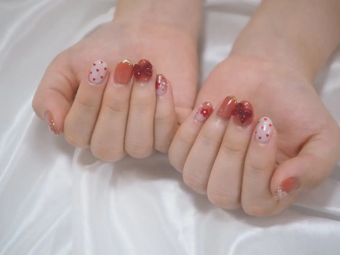 ショート ハンドネイル 中道 彩花のネイルデザイン