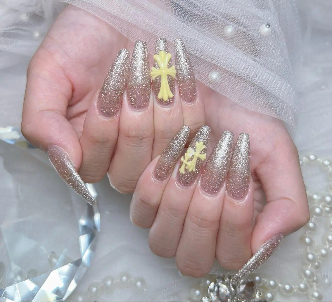 ネイル アートネイル オーロラネイル チークネイル 長さ出し フットネイル Miya _nailのネイルデザイン