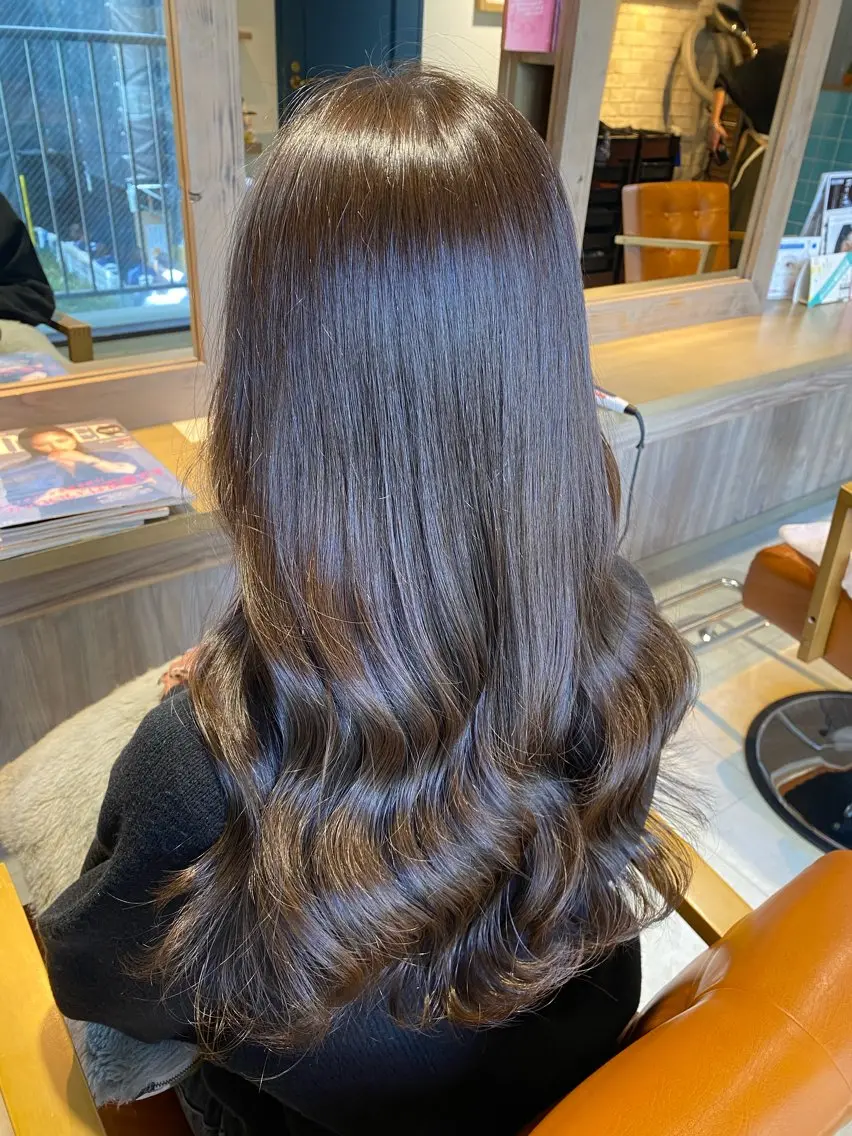ロング ヘアカラー トリートメント 🩵盛れる顔周り/ 艶カラーemi🩵のヘアスタイル