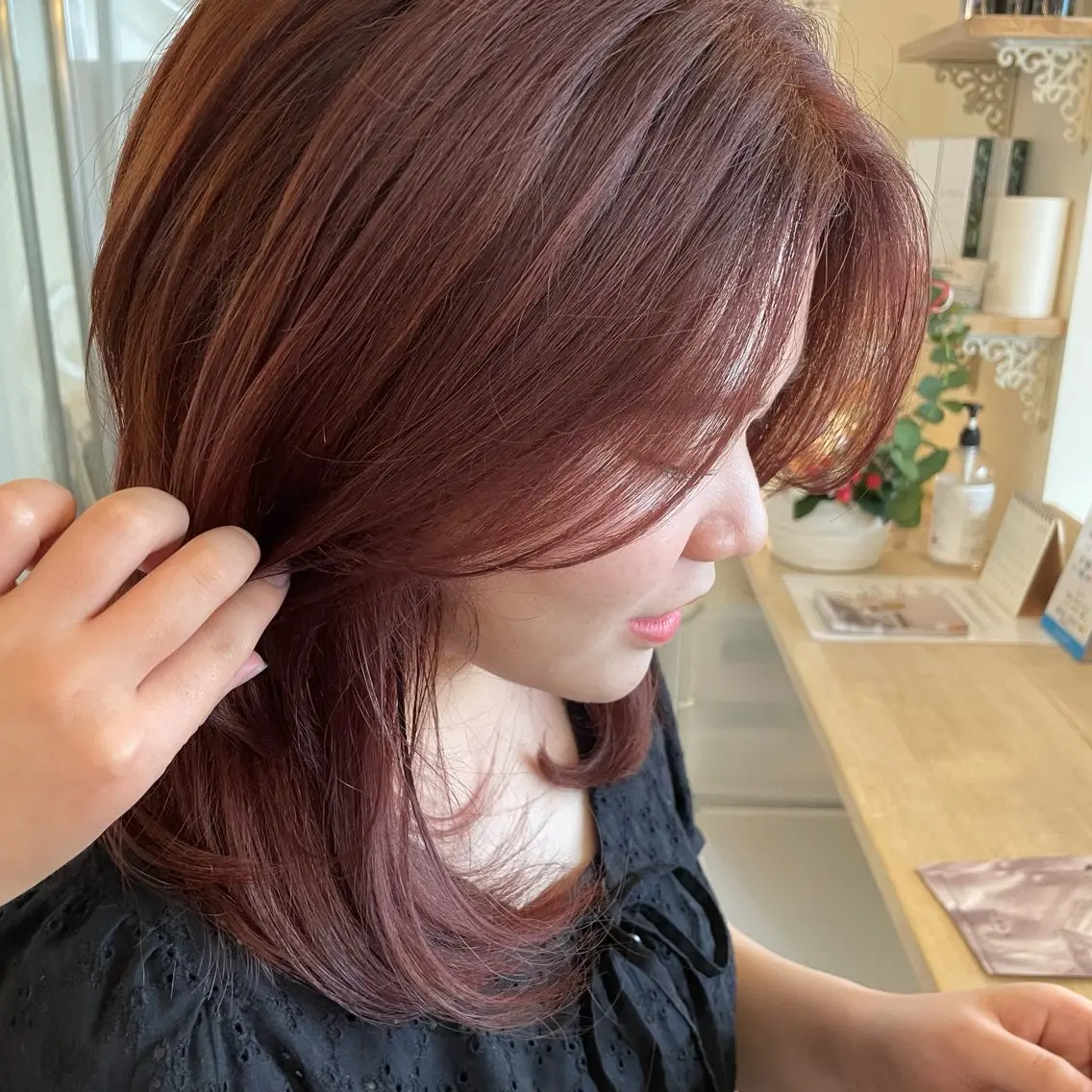 🩷🧡春トレンド💚🩶透明感カラー+カット+艶トリートメントの写真