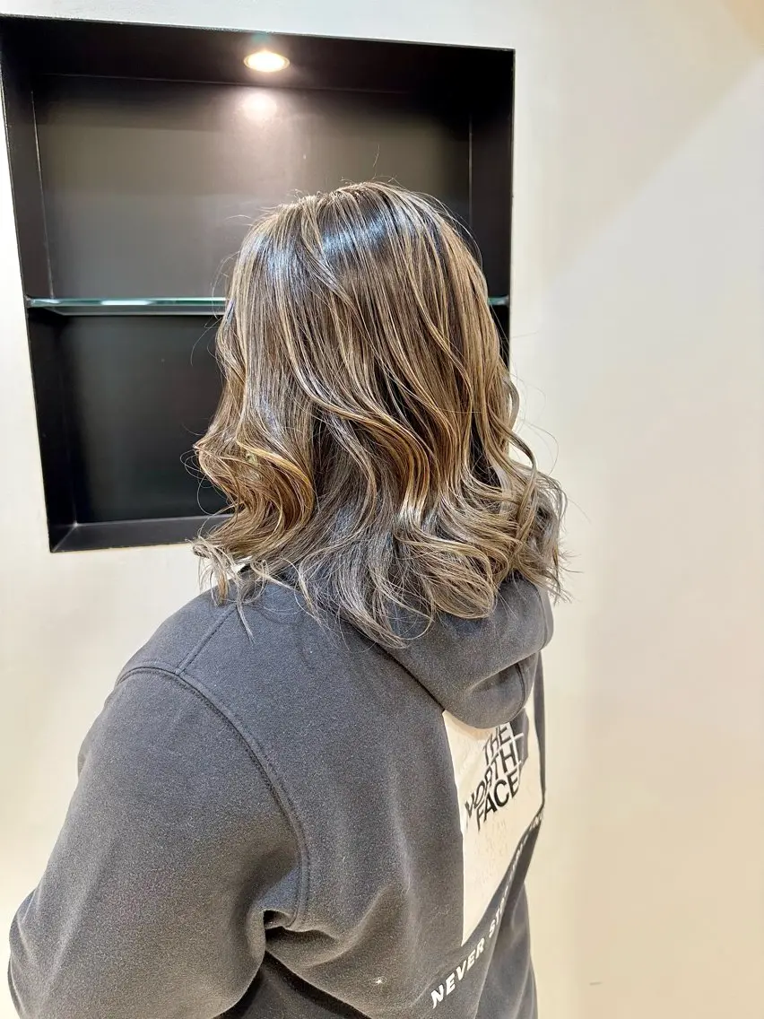 セミロング カラー 十場【髪質改善】 【ダブルカラー】のヘアスタイル