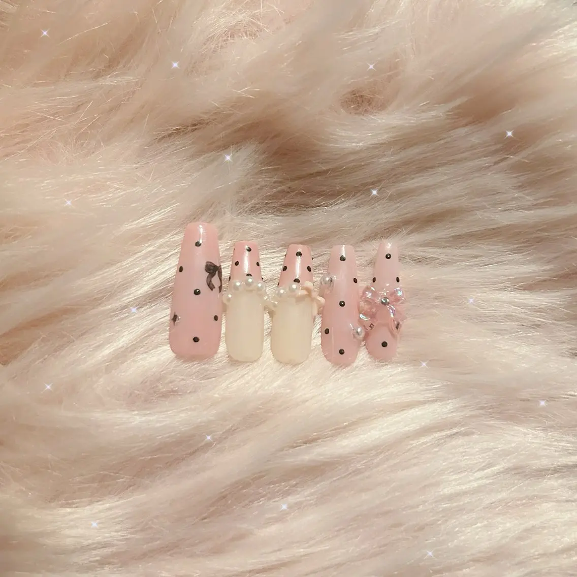 ネイル 🎀 アネラ しま  🎀のネイルデザイン