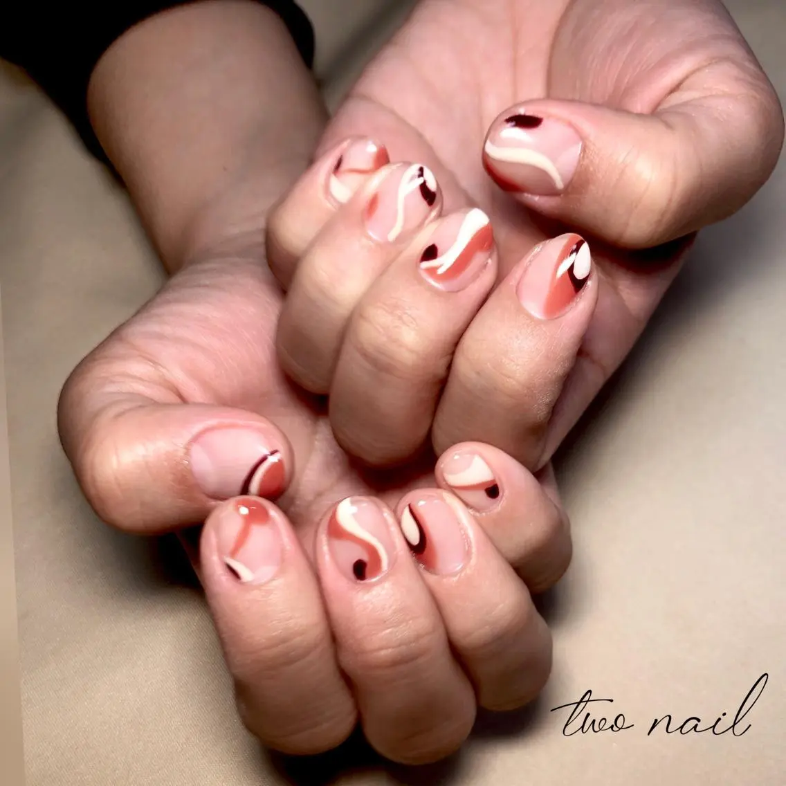 ネイル アートネイル フットネイル ハート ニュアンスネイル ホワイト two nailのネイルデザイン