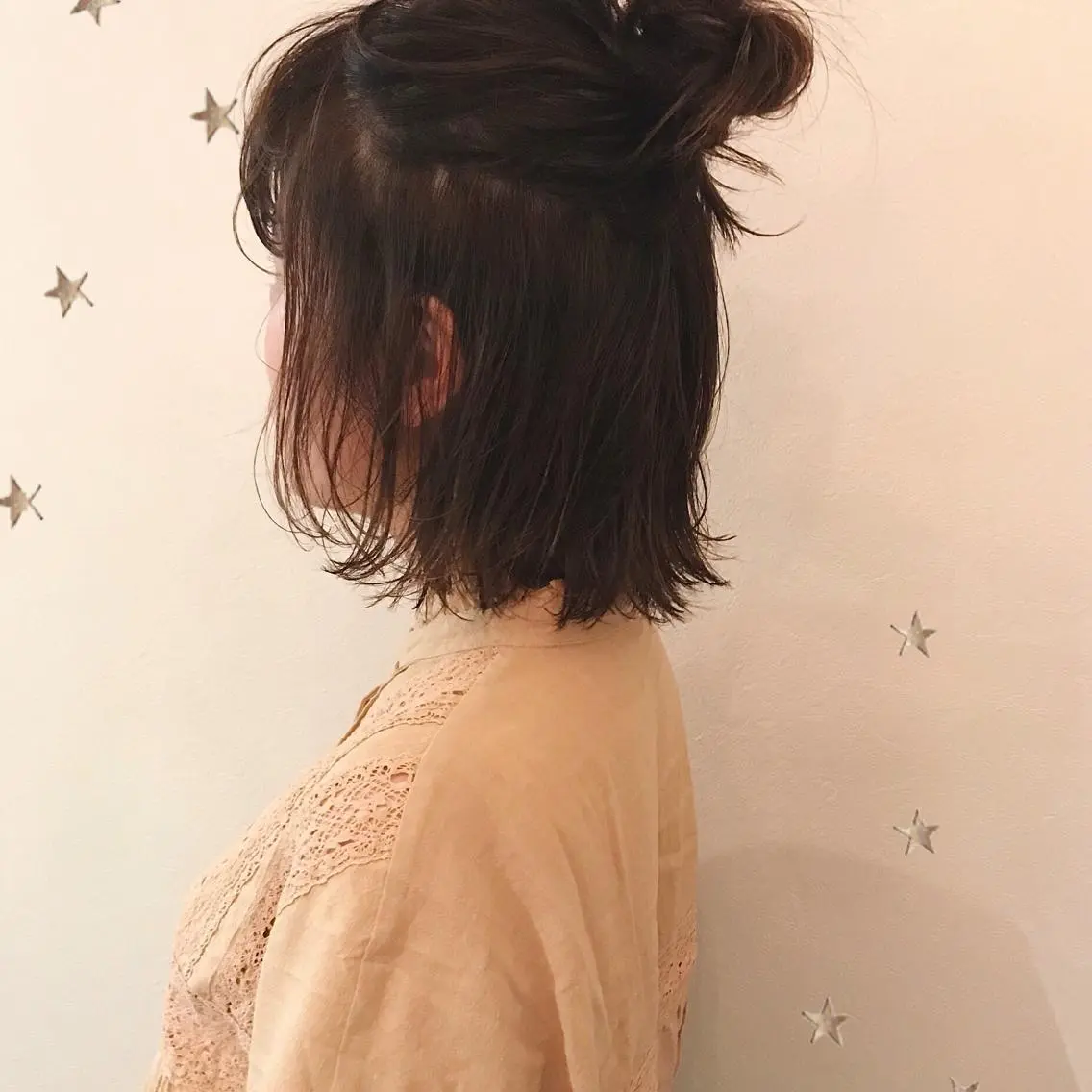 ミディアム ヘアアレンジ ハーフアップ ボブ 市川 千夏のヘアスタイル
