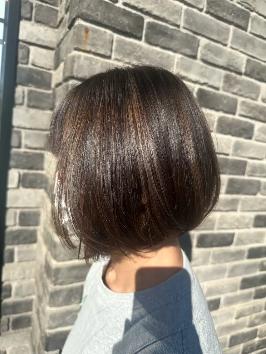 ミディアム ボブレイヤー ボブ レイヤーカット 對比地 茜のヘアスタイル