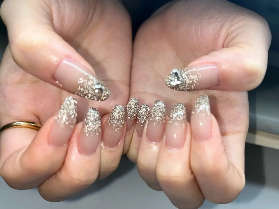 ネイル 成人式 フラッシュネイル フットネイル ジェルネイル 卒業式 mione_ou nail salonのネイルデザイン