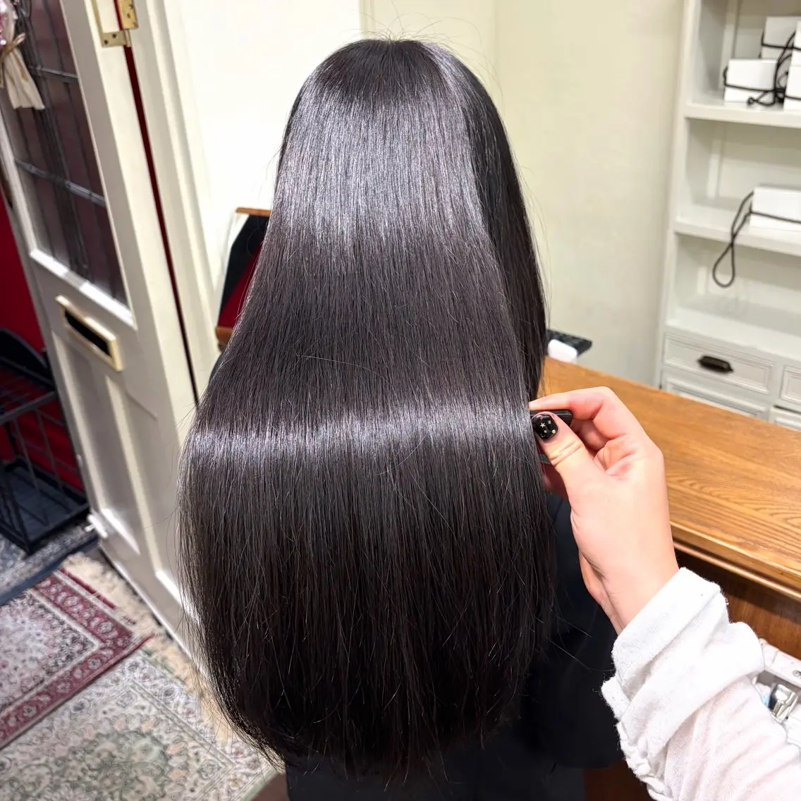 ロング カラー 黒髪 ブリーチ カット ヘアカラー トリートメント ツヤ髪✨髪質 改善 渋谷 サワのヘアスタイル