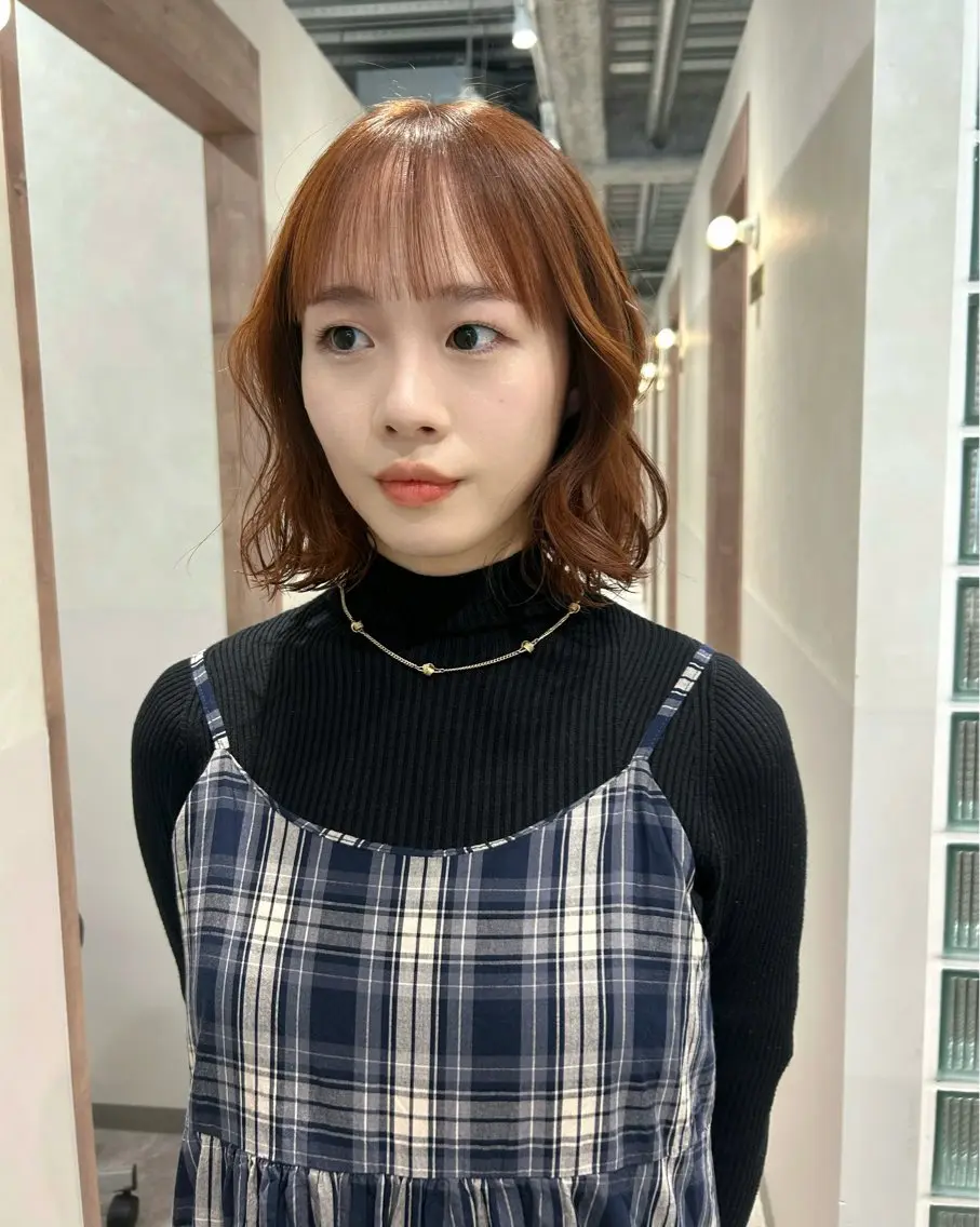 ミディアム カラー ベージュカラー ボブ カット ヘアカラー トリートメント ヘッドスパ SALOWIN栄 三丁目 木戸里実のヘアスタイル