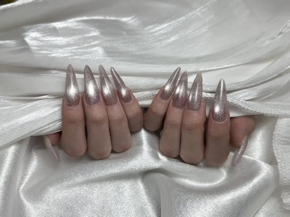 練習《チップ長さだし》【L サイズまで】 マグネットの写真