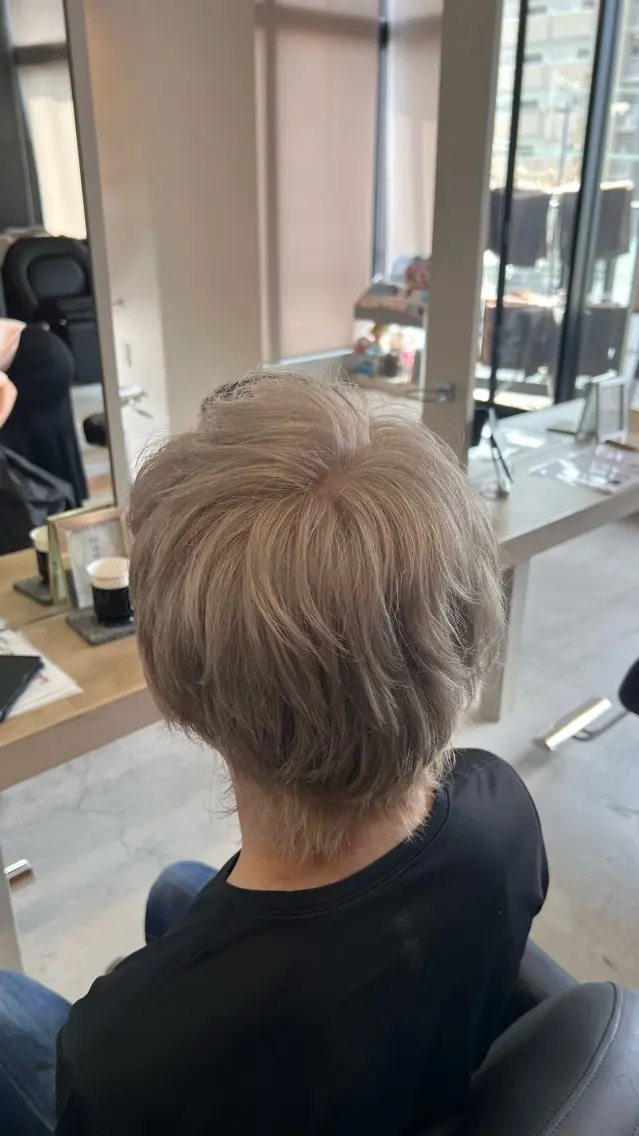 ショート ヘアカラー 野村 星斗のヘアスタイル