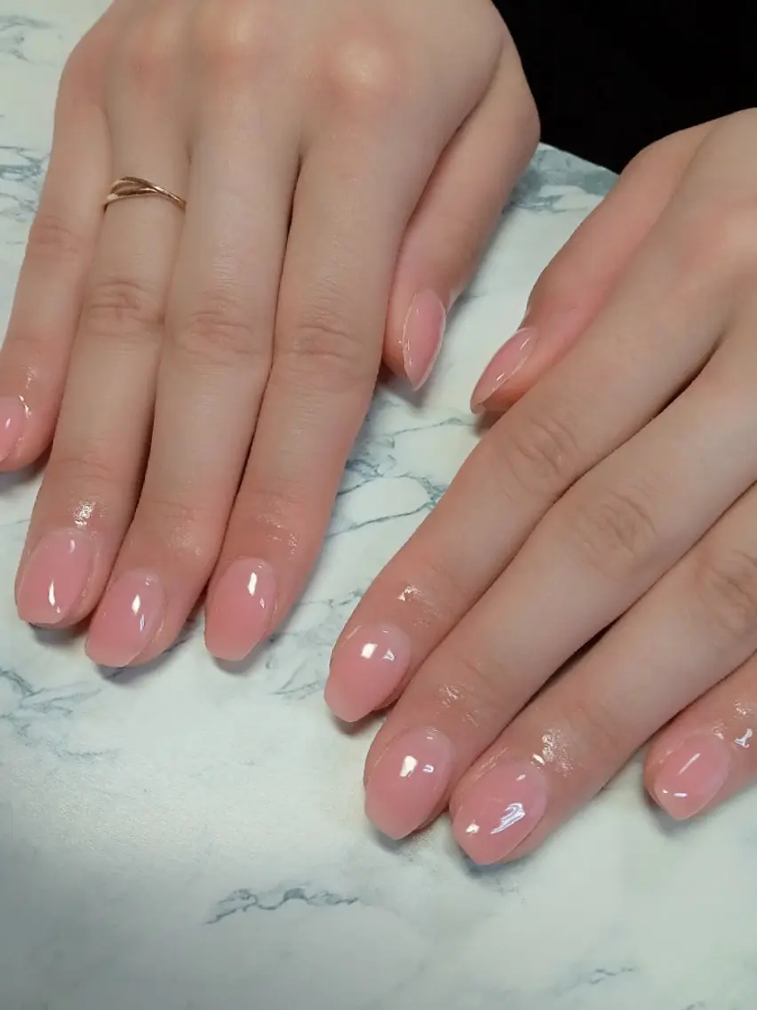 ネイル 長さ出し ジェルネイル キラキラネイル ラメ(グリッター) ラメグラデーション ハンドネイル flure de neige yukiのネイルデザイン