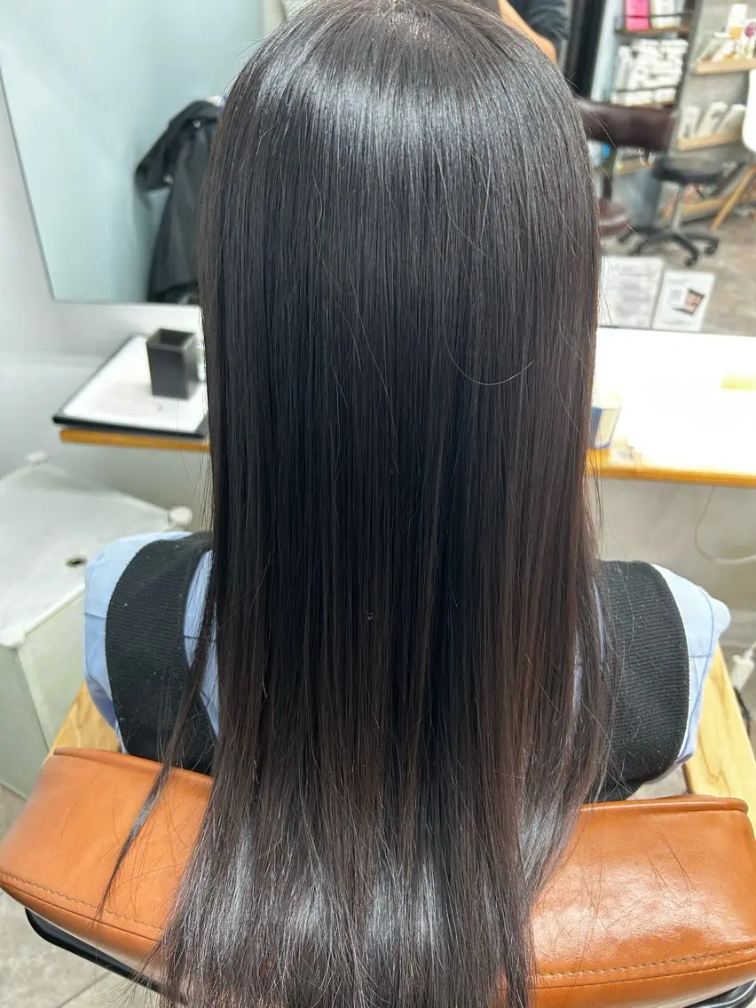ロング カラー 透明感カラー グレージュ 永木 楓のヘアスタイル