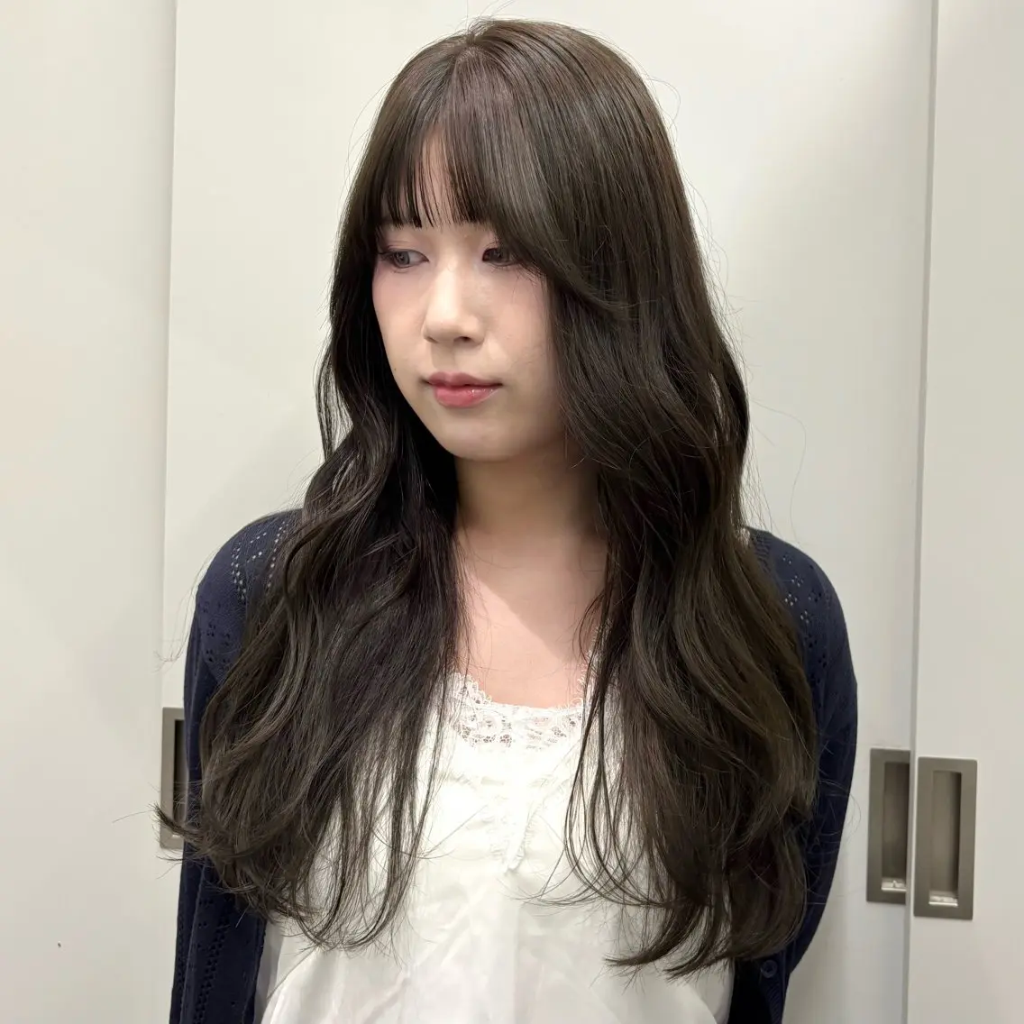 ロング カット ヘアカラー トリートメント 盛れる透明感カラー・ momokaのヘアスタイル