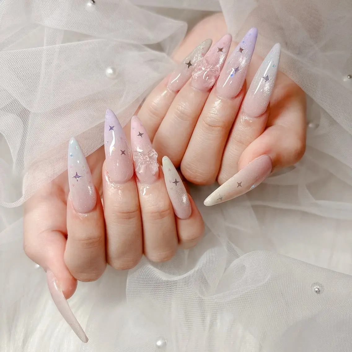 ネイル グラデーション リボン 春ネイル ハンドネイル 中野駅徒歩5分💅 ラクロレのネイルデザイン