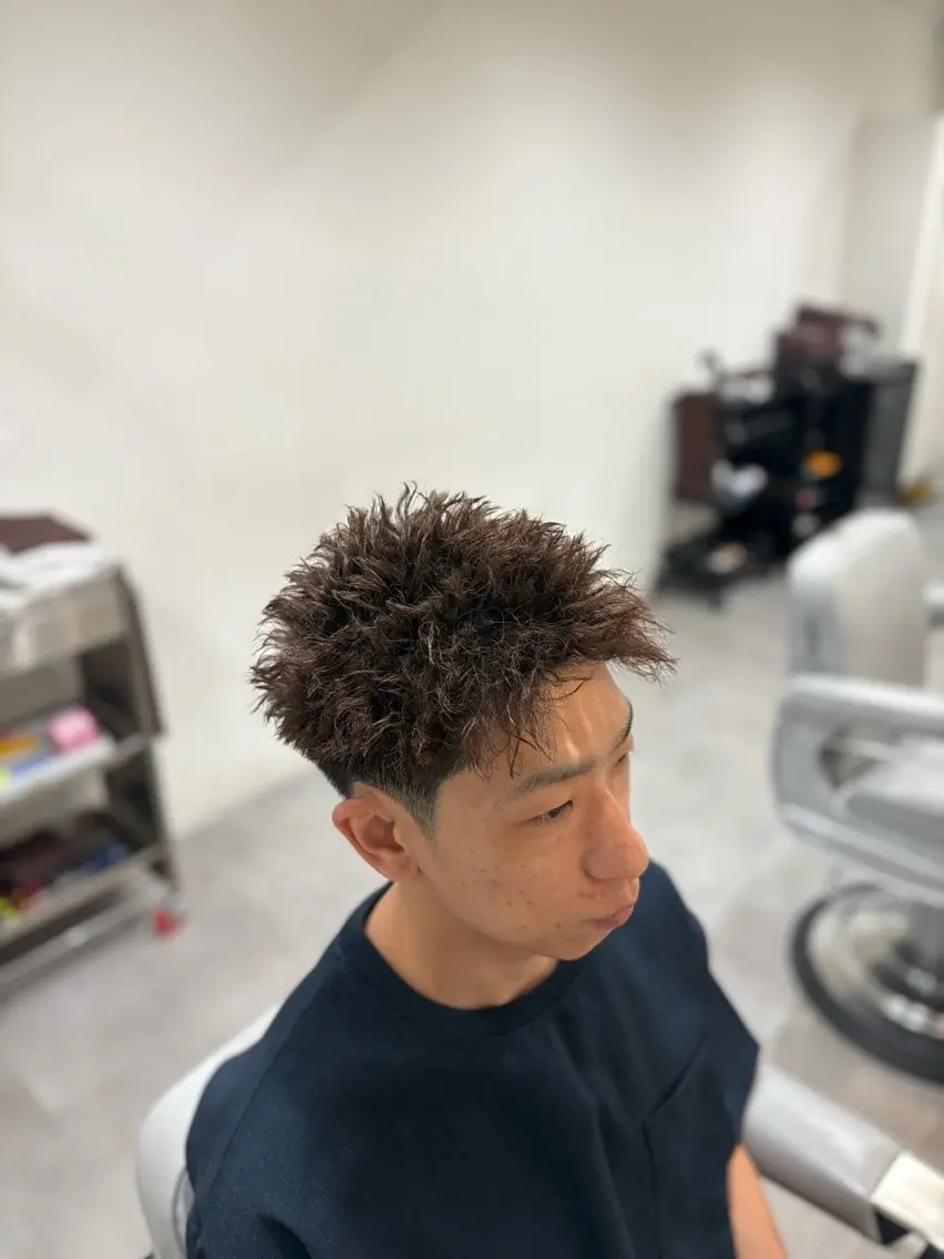 ショート メンズ メンズパーマ スパイキーショート ショートヘア カット パーマ 深澤 知樹のヘアスタイル