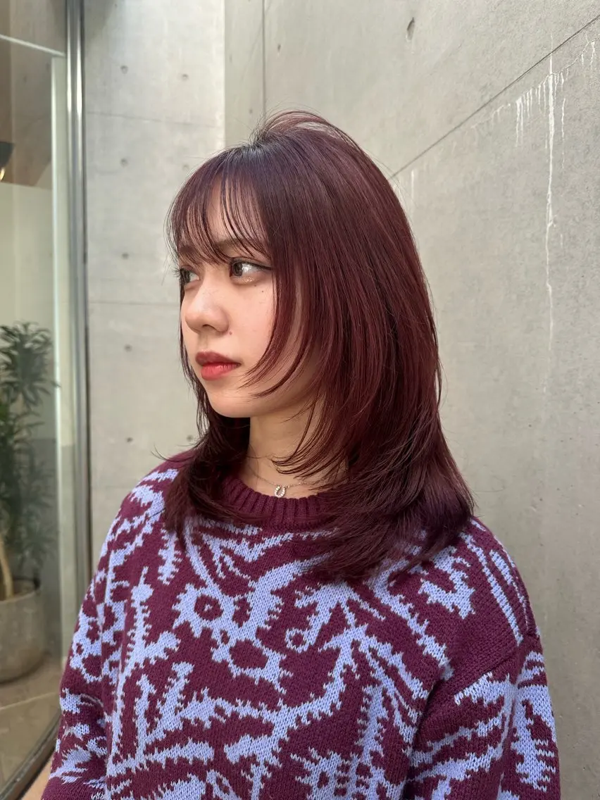ミディアム カット ヘアカラー トリートメント 爆美女製造機 レイヤーのプロのヘアスタイル