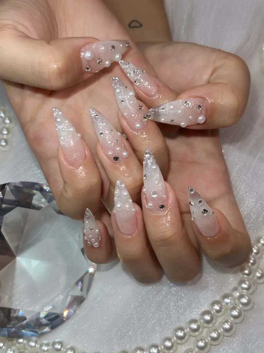 ネイル ラメ(グリッター) ロングネイル スカルプネイル ワンホンネイル icy nail れいあのネイルデザイン