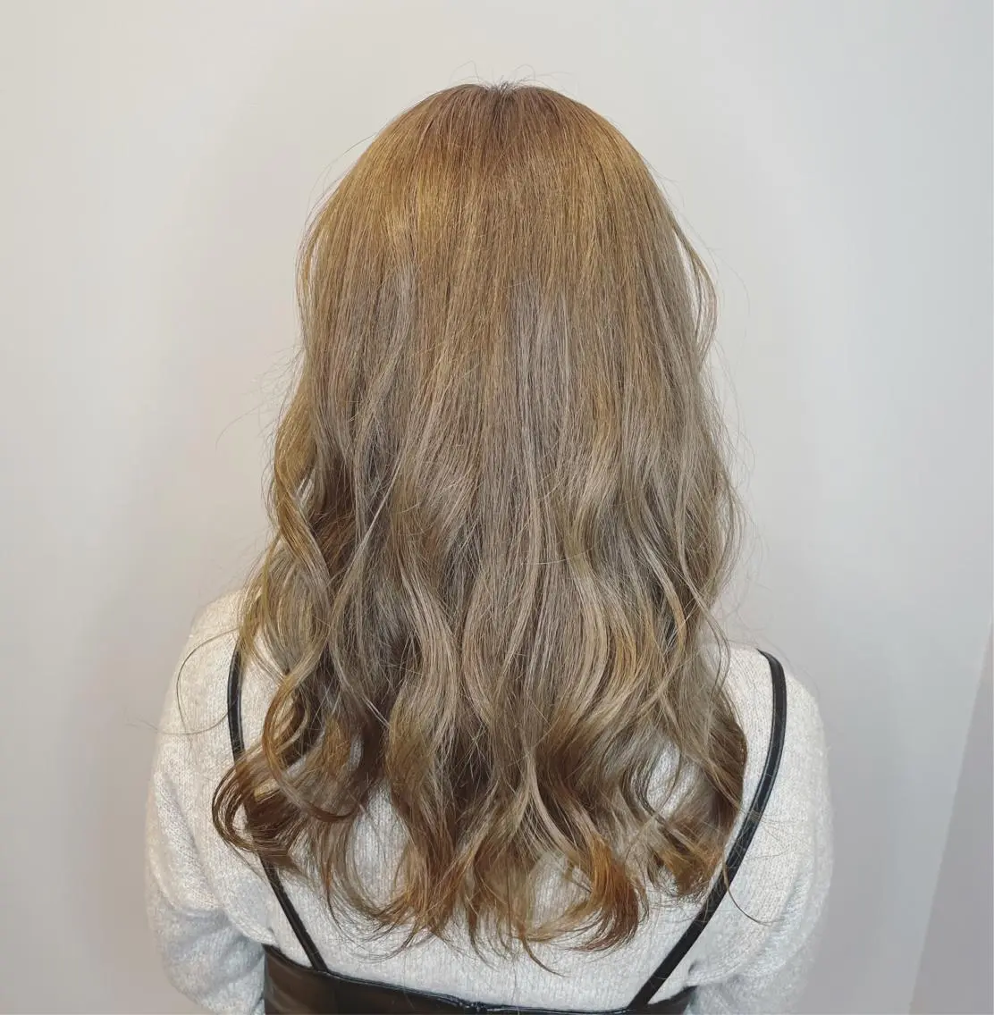セミロング カラー レイヤー×髪質改善 ×透明感/杉田 圭のヘアスタイル