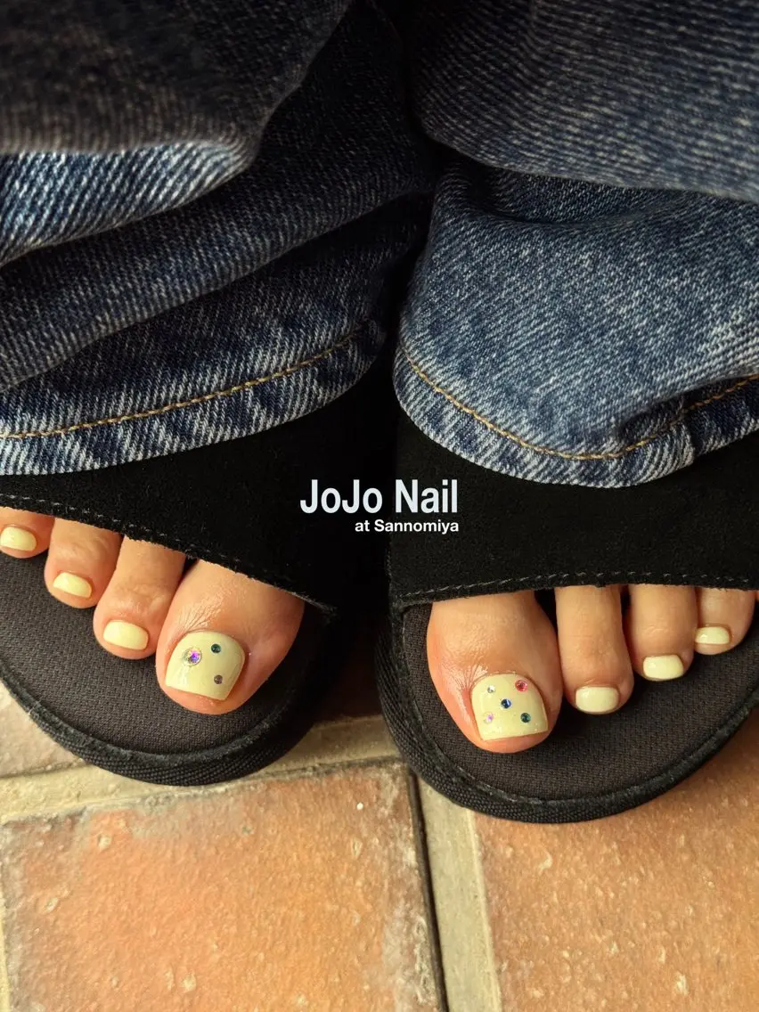 【FOOT ⊹₊⟡⋆】親指アート（オフ込み）の写真