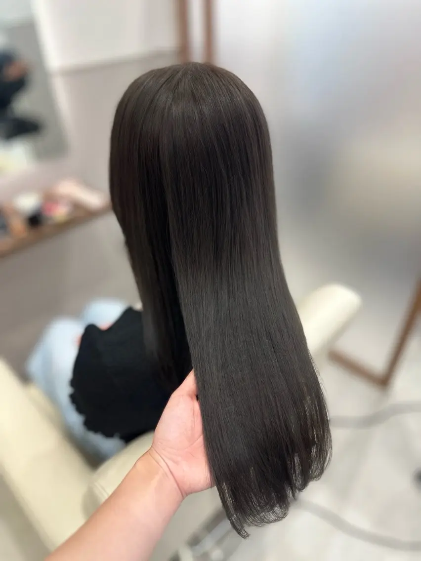 ロング カラー 透明感カラー ダークグレー ダークグレージュ グレージュ トリートメント ヘアカラー トリートメント 山口紗季 ロング 大人カラー🌻南船橋のヘアスタイル