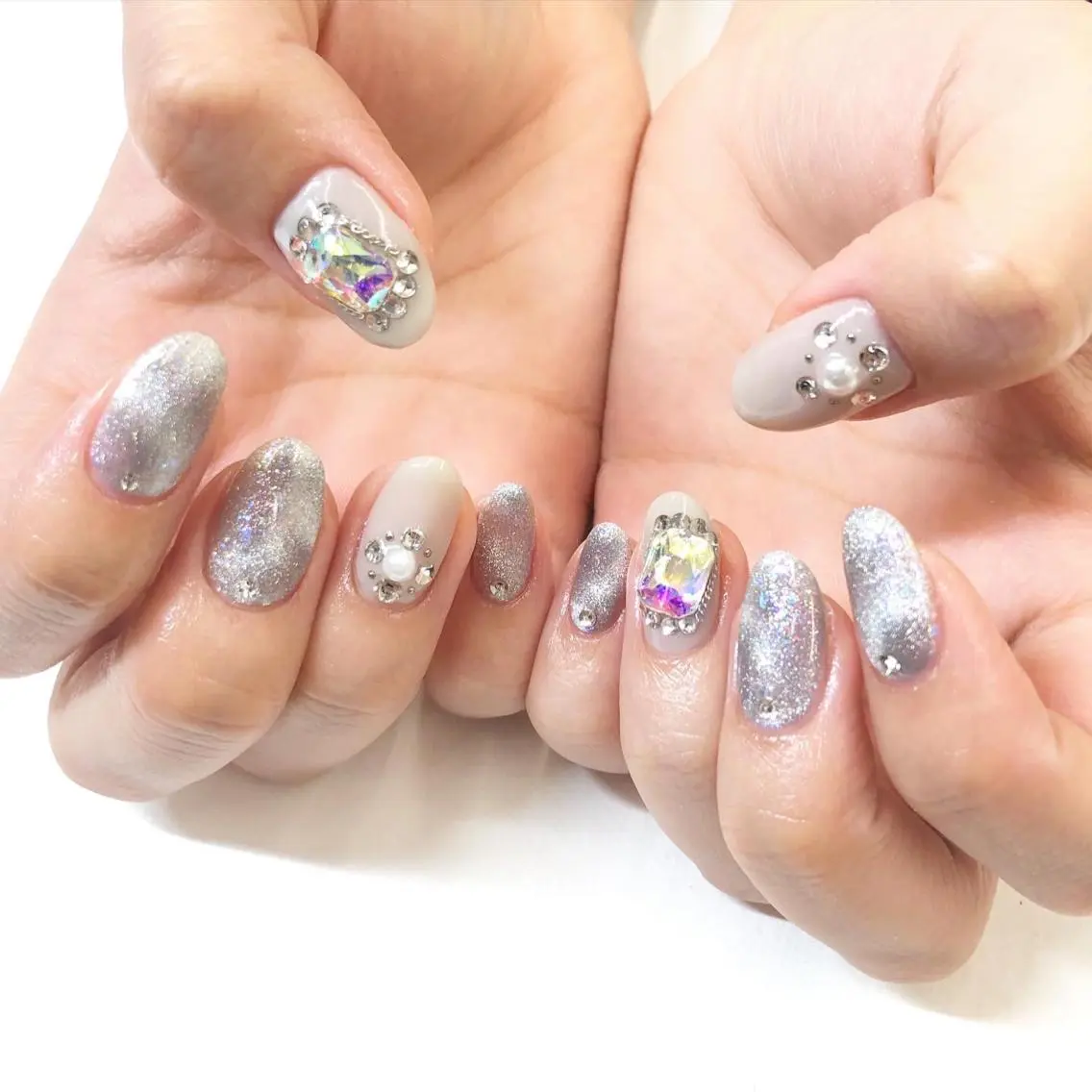ネイル キラキラネイル マグネットネイル ハンドネイル フットネイル Minami 🍓のネイルデザイン