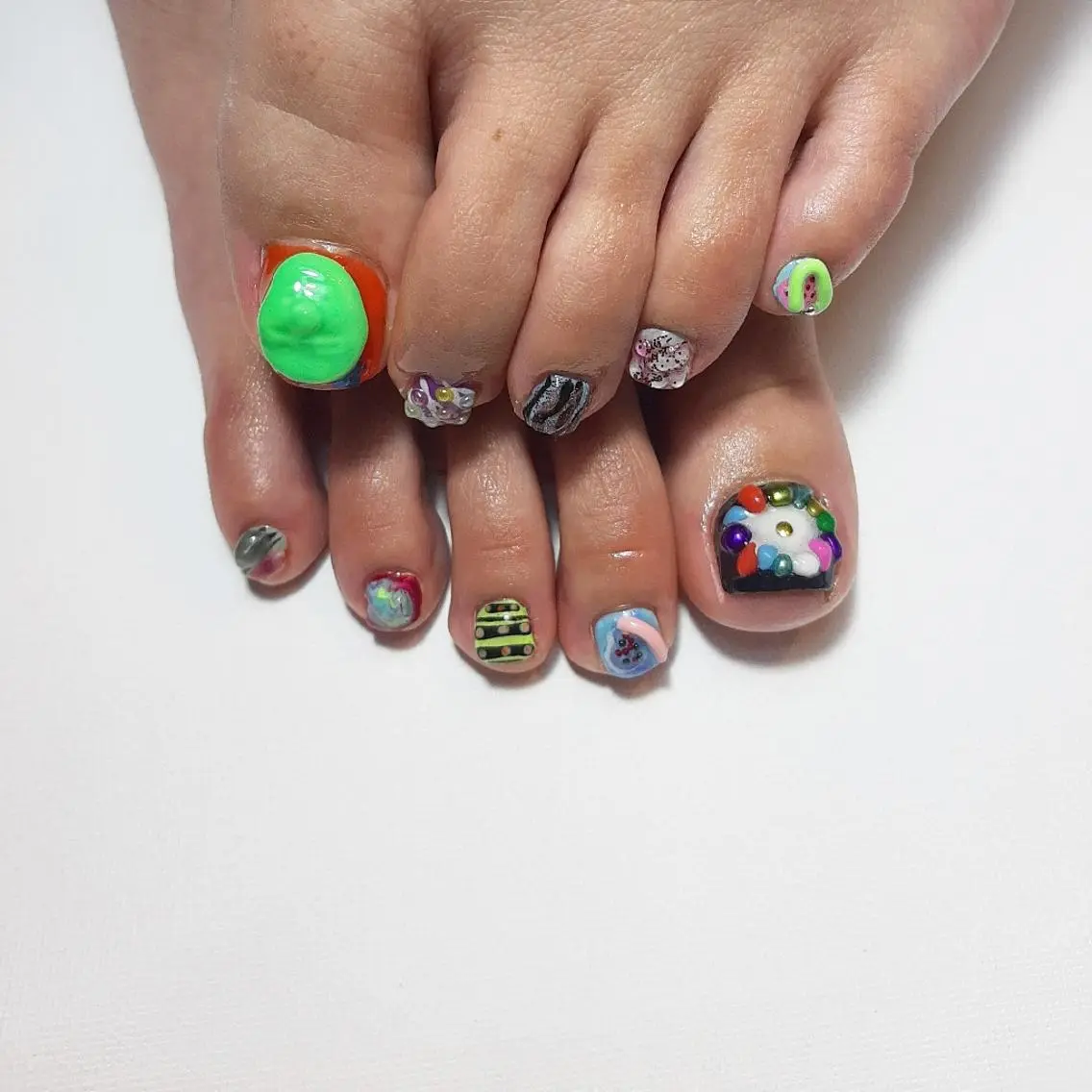 ネイル フットネイル owlnail /持込みデザイン専門のネイルデザイン