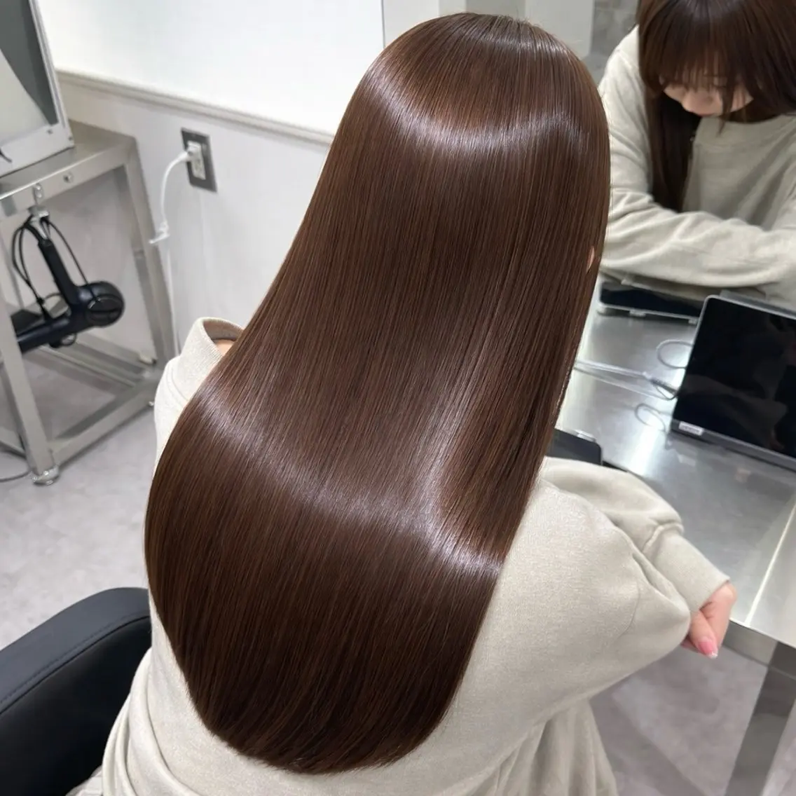 セミロング カット ヘアカラー トリートメント 🕊️ナチュラル盛れ 韓国風艶髪/マホ🫧のヘアスタイル