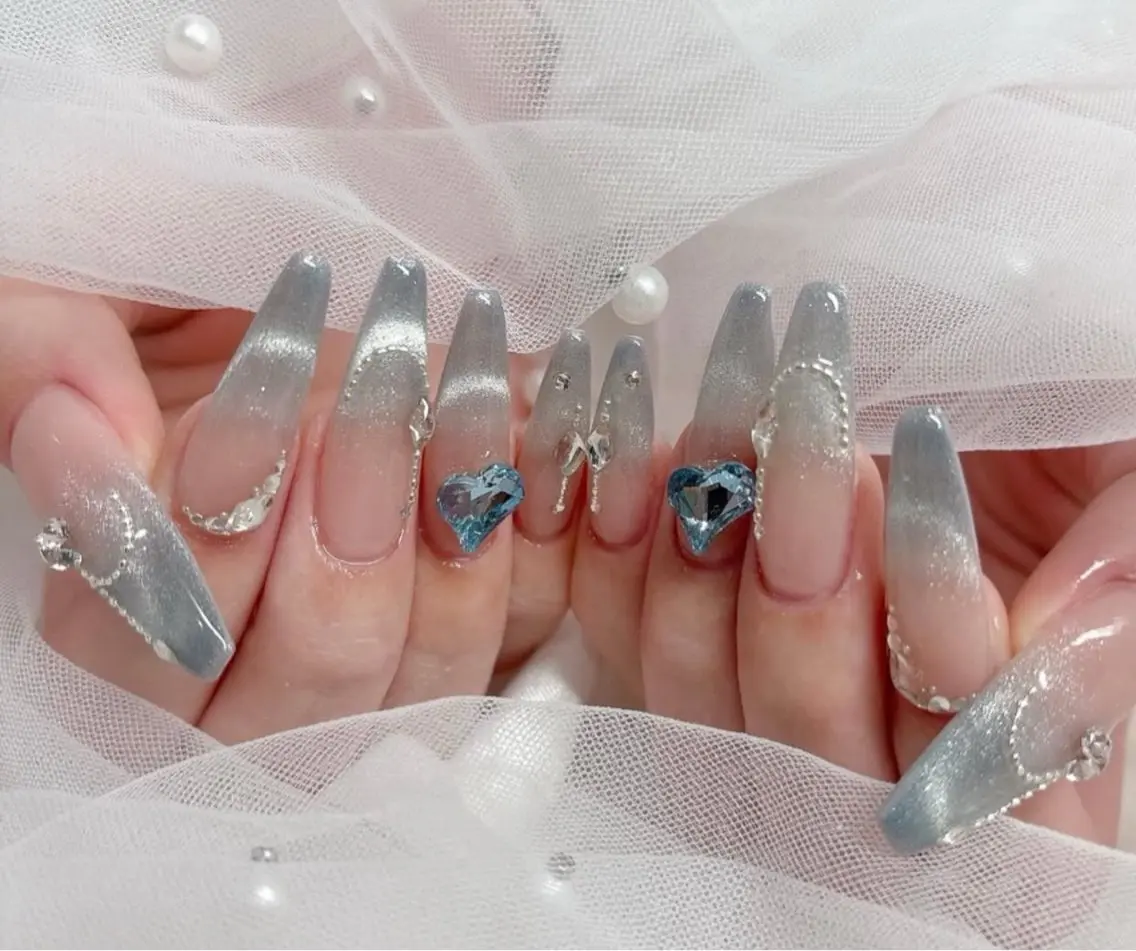 ネイル 成人式 ロングネイル マグネットネイル 大理石ネイル(マーブル) リボン ハンドネイル Amee Nail Salonのネイルデザイン