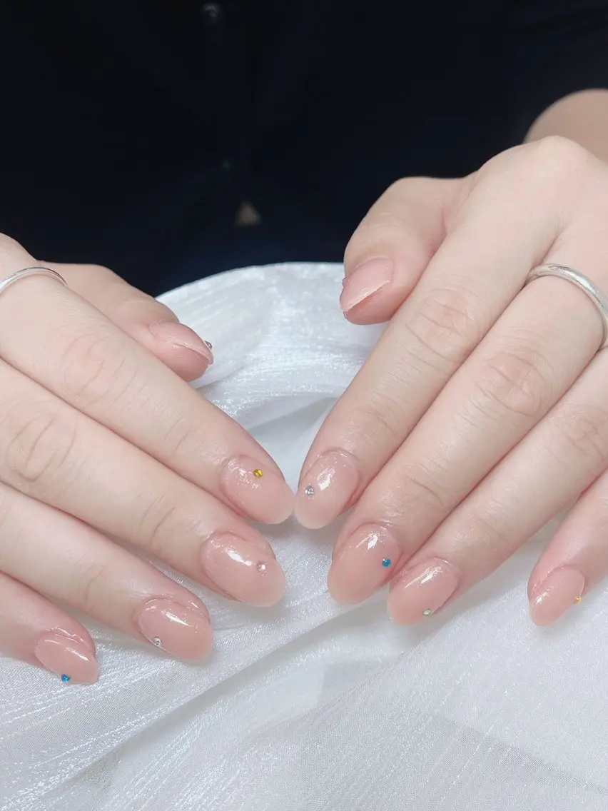 ネイル チークネイル フレンチネイル グラデーション キラキラネイル 韓国ネイル ハンドネイル DUO MI nail salonのネイルデザイン