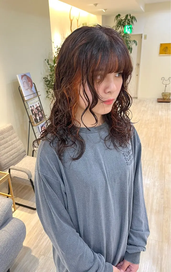 ミディアム カラー パーマ ブリーチ カット パーマ トリートメント つぼみ/パーマ ／レイヤー／ボブのヘアスタイル