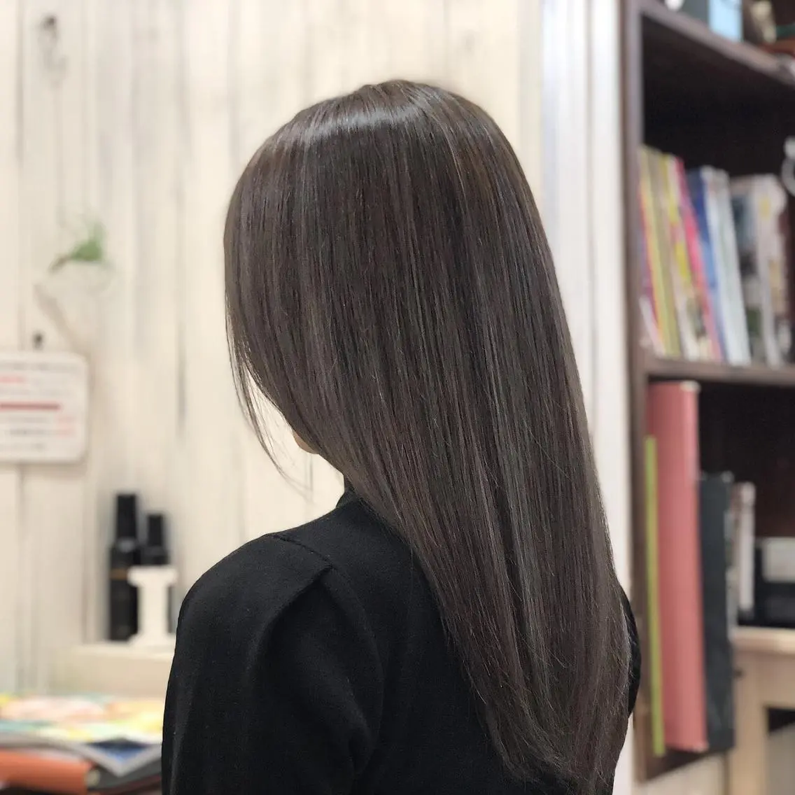 カラー ロング ブリーチ 透明感カラー ブリーチなしカラー ヘアカラー トリートメント LUSTY 長井明里のヘアスタイル