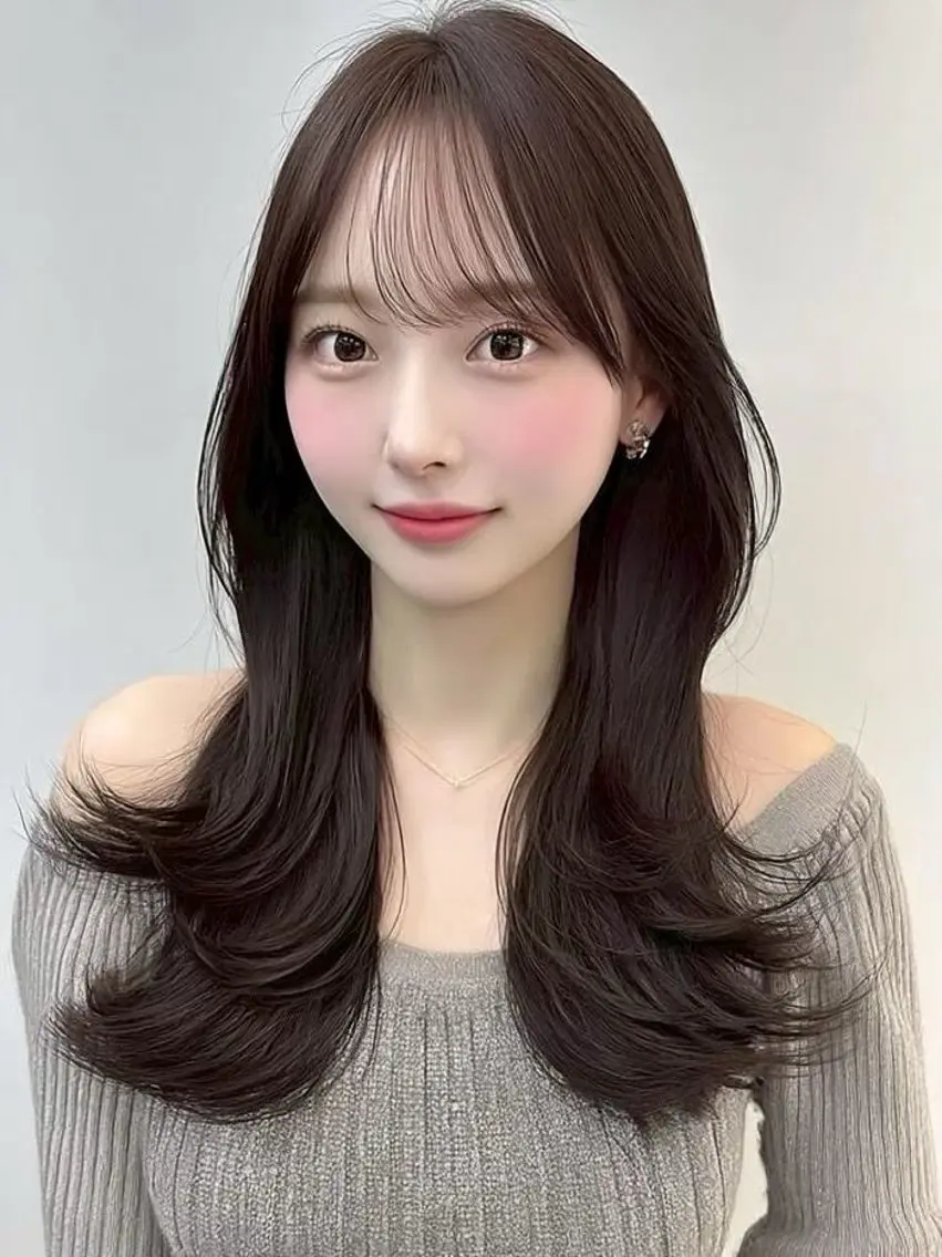 ロング ロングレイヤー くびれヘア 顔まわりレイヤー 顔周りカット 韓国風ヘア カット 京都駅 マツエク / れあ🎀♡のマツエク・マツパデザイン