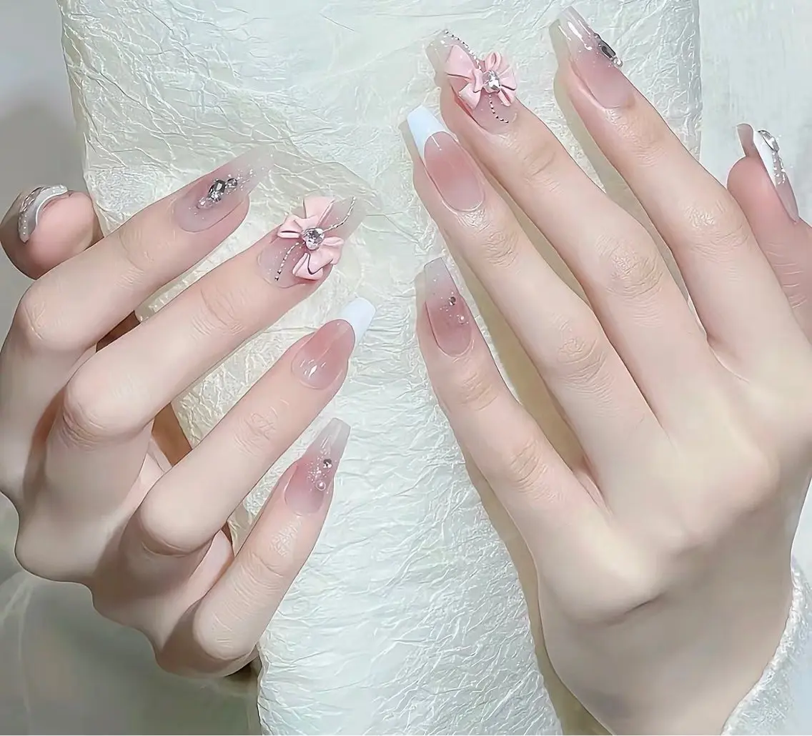 ネイル D-BEAUTY Nailsalonのネイルデザイン