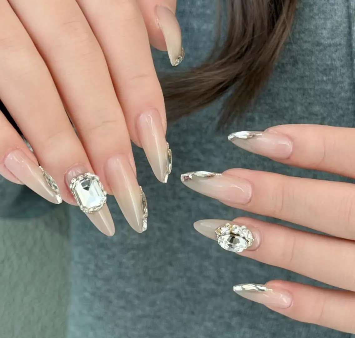 ネイル ハンドネイル エリ🫧 nail池袋東口のネイルデザイン