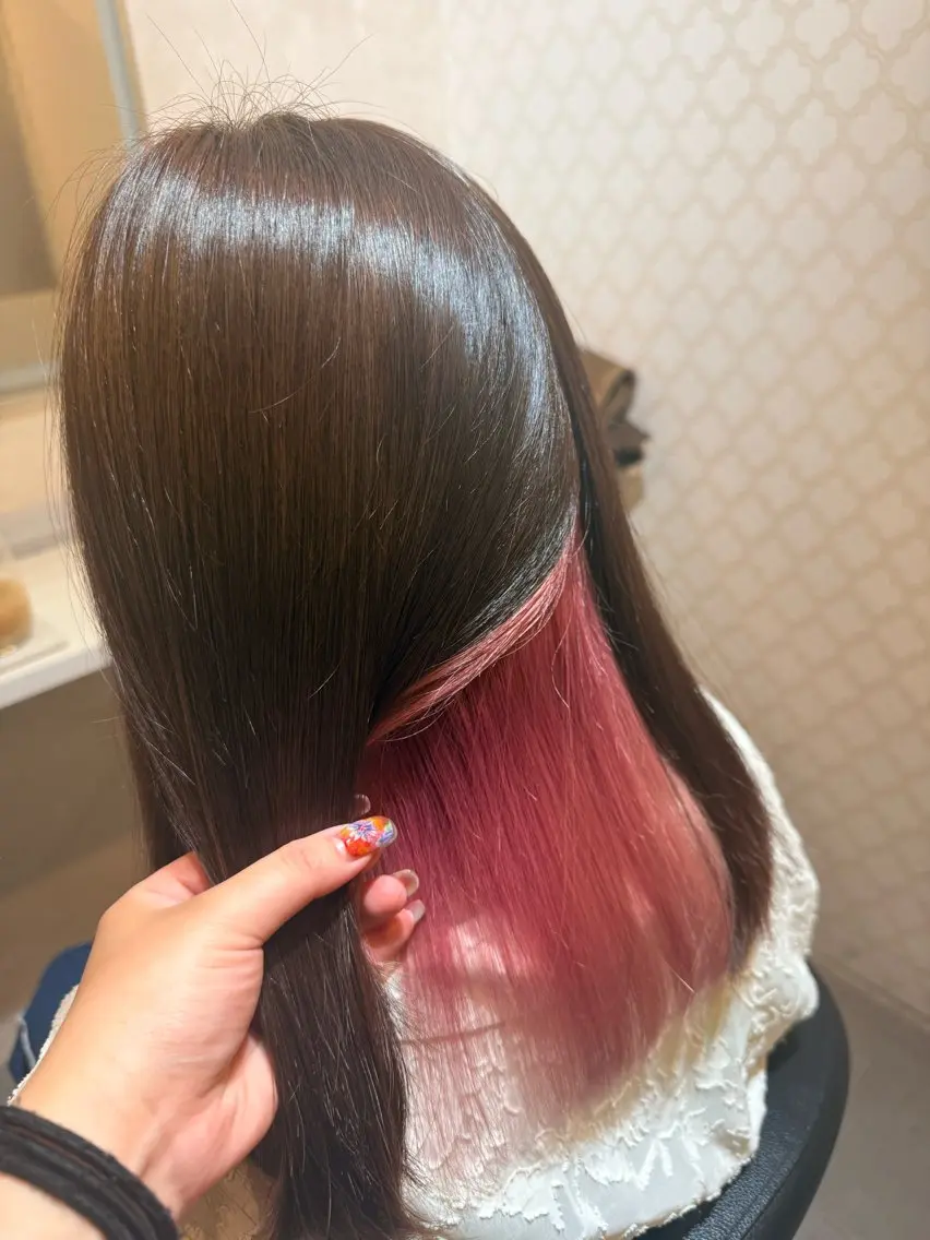 セミロング カラー ヘアカラー トリートメント RINA .のヘアスタイル