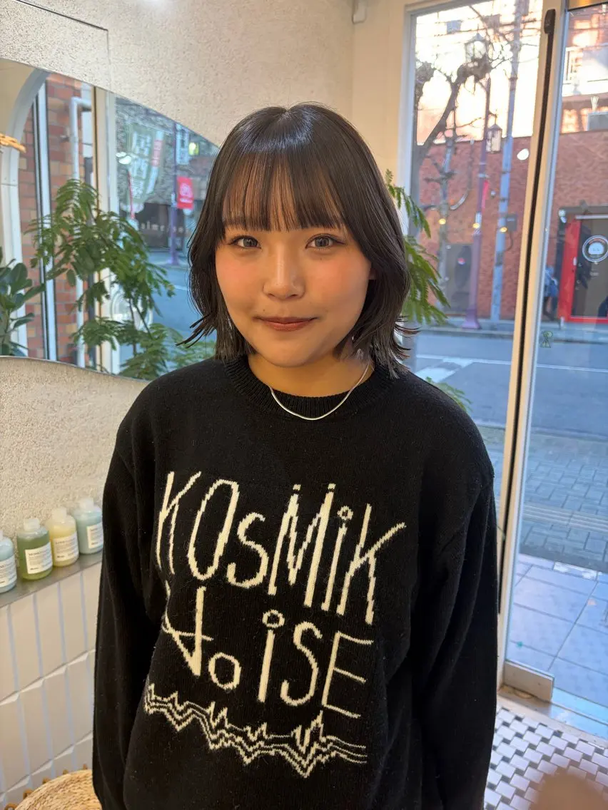 ミディアム カット まろやかベージュ🤎 艶カラー🔔リンのヘアスタイル