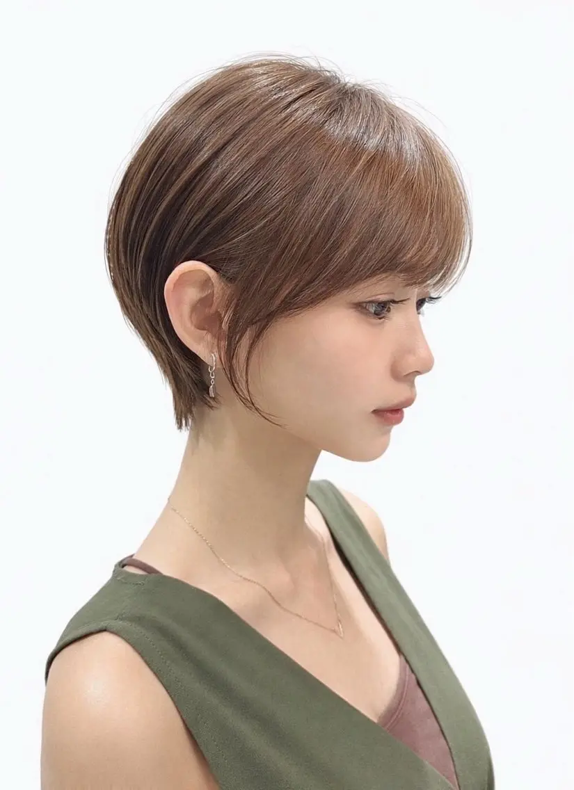 ショート マエザワ リュウのヘアスタイル