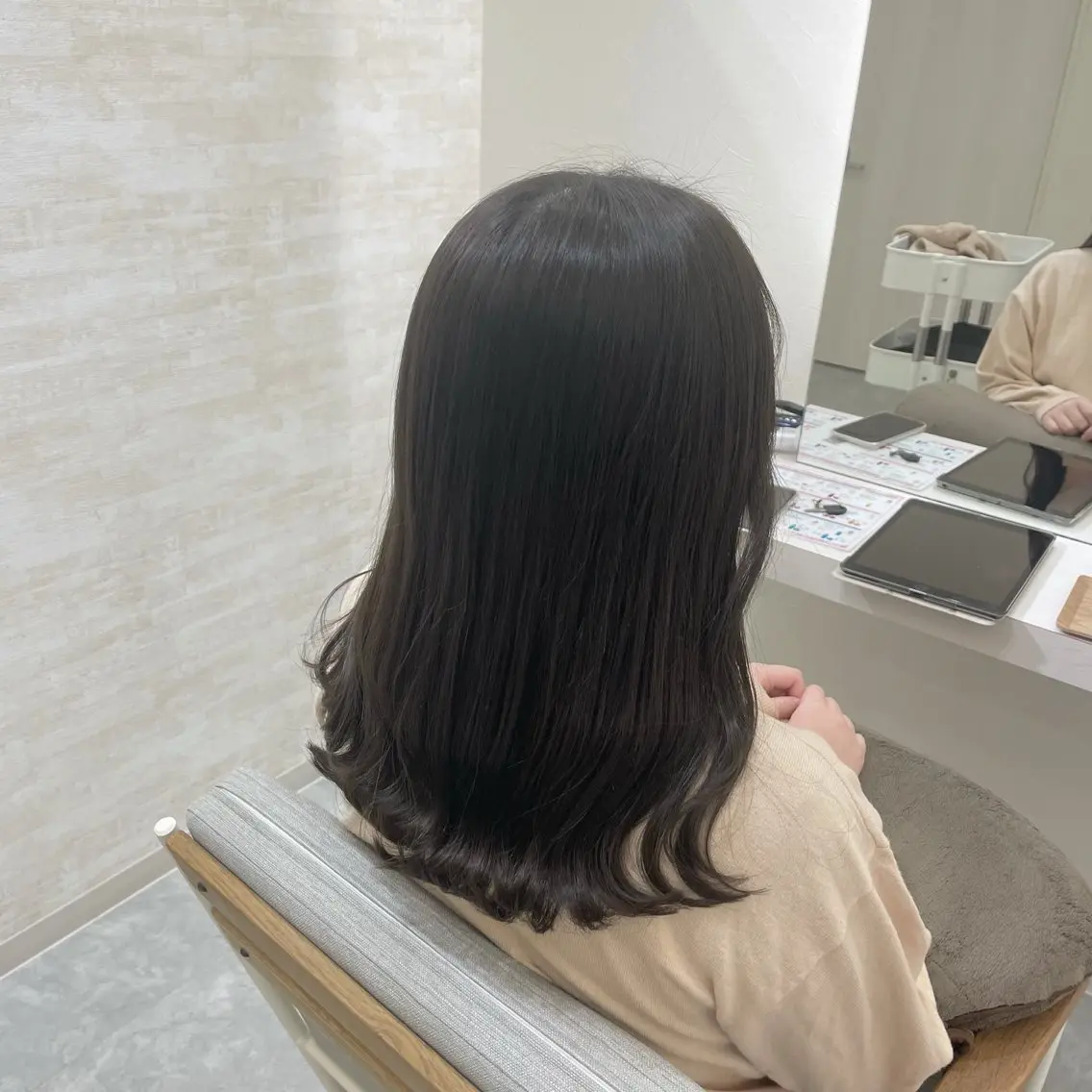 セミロング カラー 透明感カラー グレージュ オリーブカラー オリーブグレージュ オリーブグレー カット ヘアカラー トリートメント 髪質改善&ヘアケア /菊池琉那のヘアスタイル