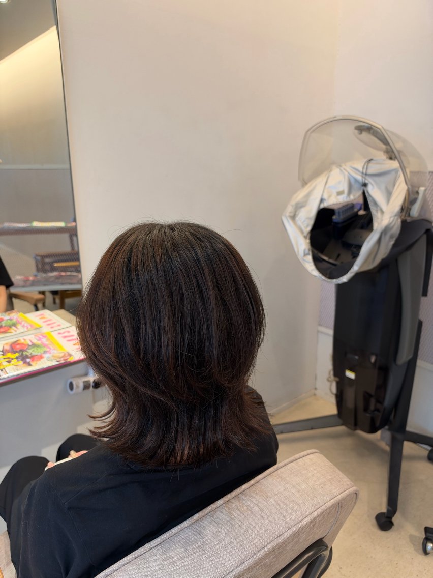 ミディアム 真鍋 月音のヘアスタイル