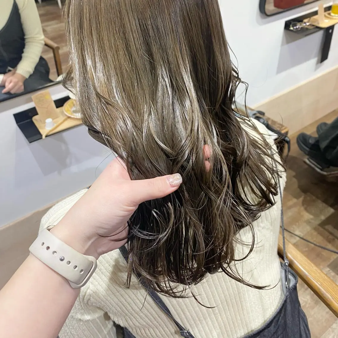 ロング カラー ヘアカラー トリートメント ヘッドスパ otoha✳︎ くすみ艶カラーのヘアスタイル