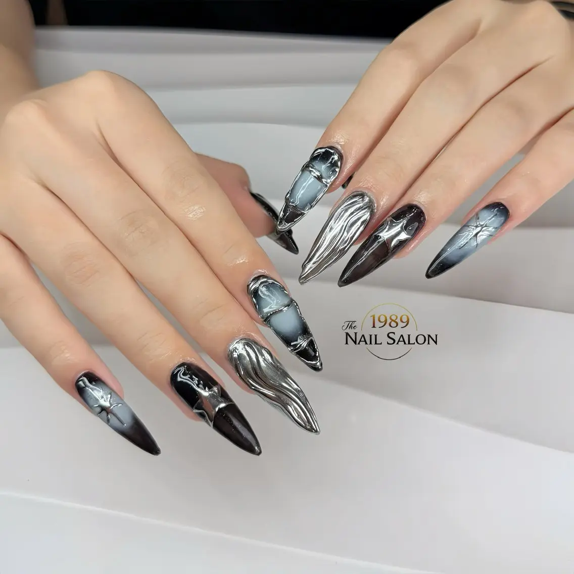 ネイル ハンドネイル The 1989 Nail Salonのネイルデザイン