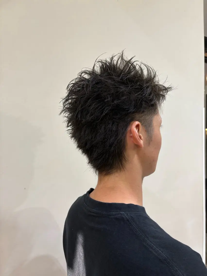 ショート レイヤーカット ショートヘア 國吉 柚杏のヘアスタイル