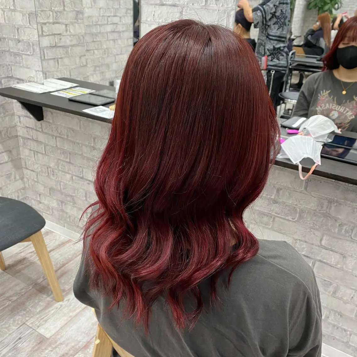 ミディアム カラー パーマ ヘアアレンジ メンズ キッズ ネイル マツエク・マツパ アイブロウ 似合わせカラー♡髪質 改善🎀サトカ🍒のヘアスタイル