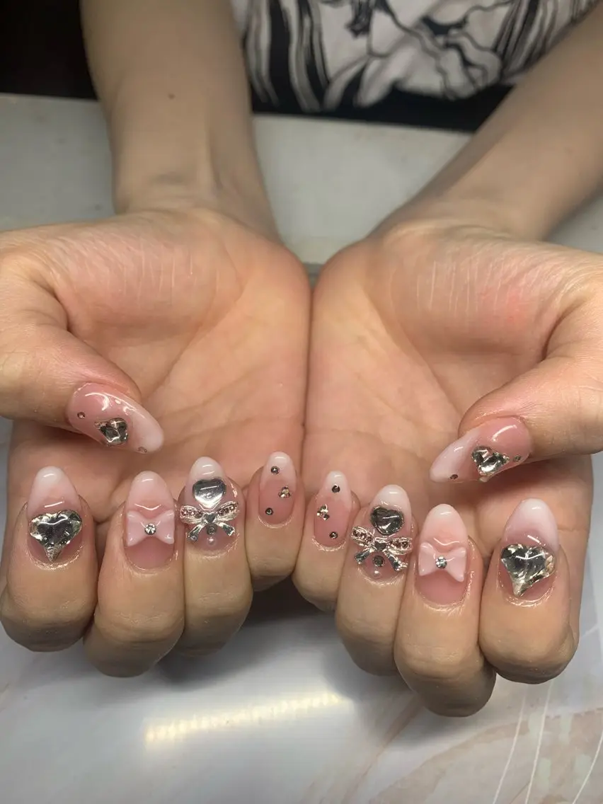ネイル フレンチネイル ジェルネイル 韓国ネイル マグネットネイル マグネットフレンチ akina nailsのネイルデザイン