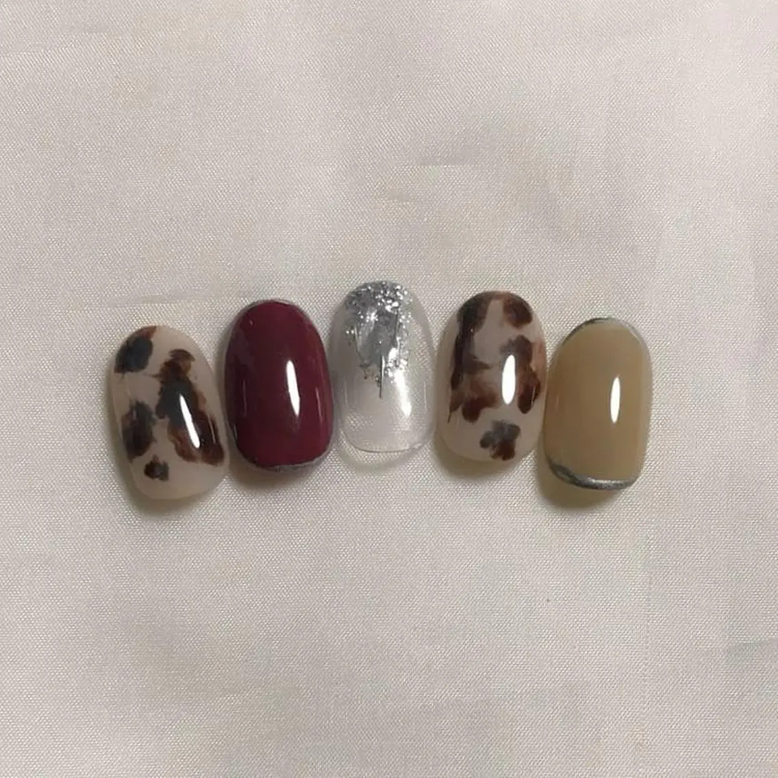 ネイル アニマル柄 ニュアンスネイル ハンドネイル ハンドケア lylynail YUUKAのネイルデザイン